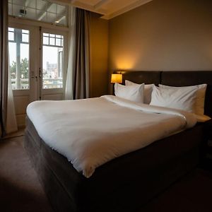 Deluxe Zimmer mit Kingsize-Bett